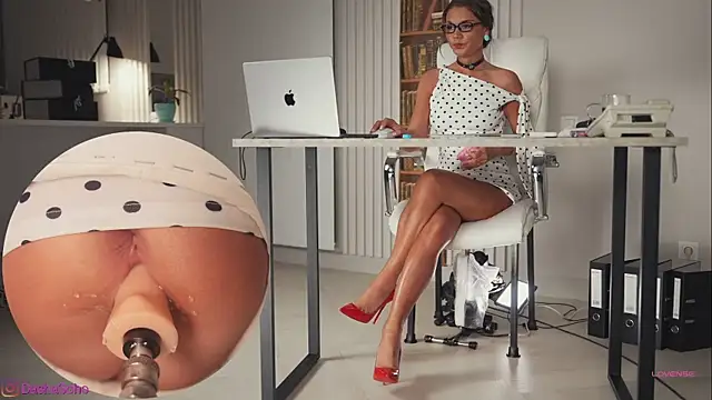 art porno online show from 6, 5, 2026