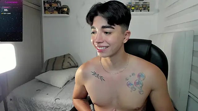 Snapshot of santy7v7 chatting on 13, 11, 2025 santy7v7 online show from 13, 11, 2025