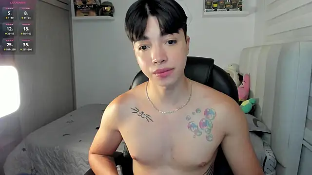 Snapshot of santy7v7 chatting on 28, 11, 2025 santy7v7 online show from 28, 11, 2025