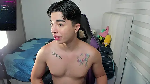 Snapshot of santy7v7 chatting on 2, 10, 2025 santy7v7 online show from 2, 10, 2025