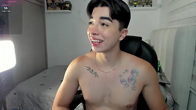 Snapshot of santy7v7 chatting on 26, 11, 2025 santy7v7 online show from 26, 11, 2025