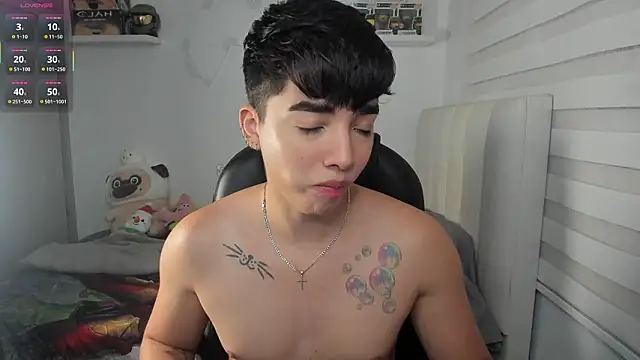 santy7v7 online show from 10, 3, 2026