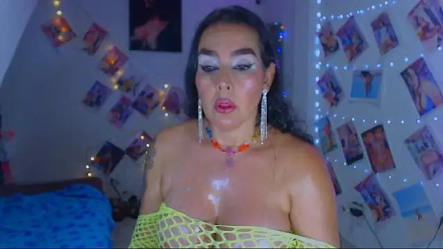 sweet vanessa 22 online show from 18, 3, 2025