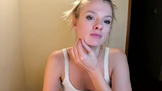 Annloveyou online show from 4, 1, 2025