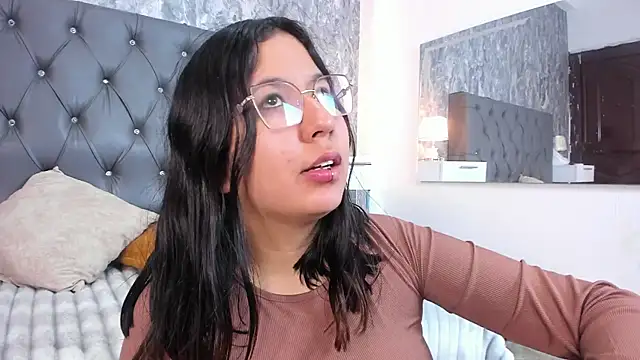 Lia sarahi online show from 5, 2, 2026