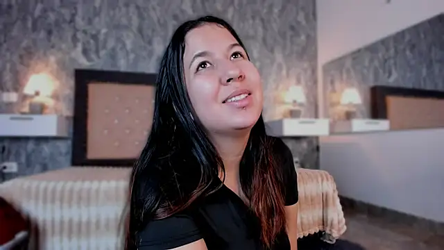 Snapshot of Lia_sarahi chatting on 18, 10, 2025 Lia sarahi online show from 18, 10, 2025