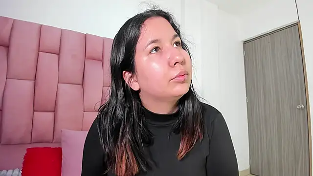 Lia sarahi online show from 18, 1, 2026