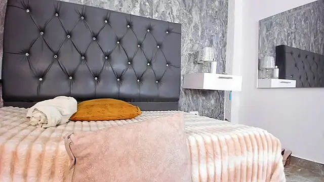 Lia sarahi online show from 9, 2, 2026