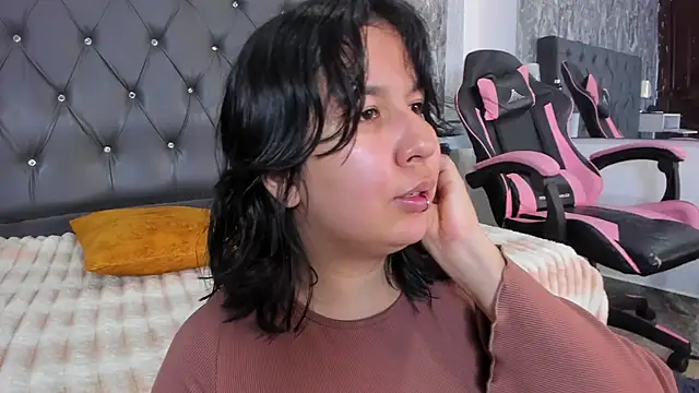 Lia sarahi online show from 28, 2, 2026