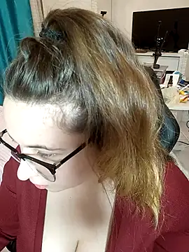 DienkaGreen online show from 6, 11, 2025