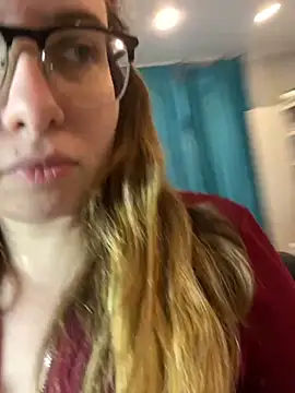 DienkaGreen online show from 23, 11, 2025