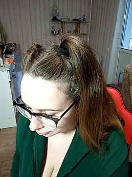 DienkaGreen online show from 27, 2, 2025