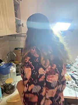 DienkaGreen online show from 7, 1, 2026