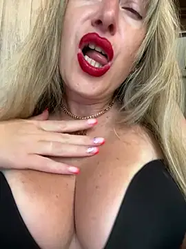 Snapshot of Kittenforyou chatting on 15, 7, 2026 Kittenforyou online show from 15, 7, 2026