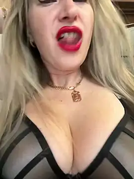 Kittenforyou online show from 5, 5, 2026