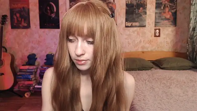 Friendly Ellie online show from 14, 11, 2025