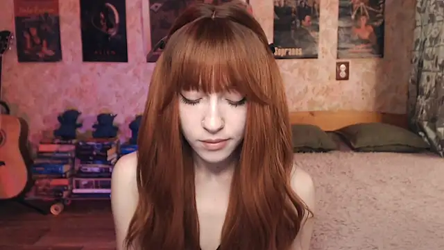 Friendly Ellie online show from 10, 9, 2025