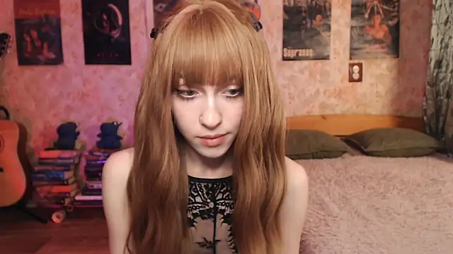 Friendly Ellie online show from 10, 11, 2025