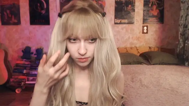 Friendly Ellie online show from 21, 3, 2025