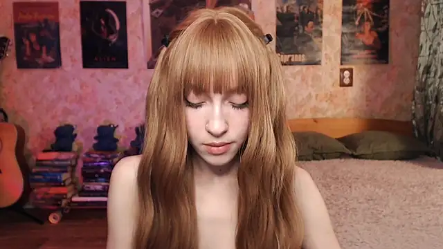 Friendly Ellie online show from 2, 12, 2025