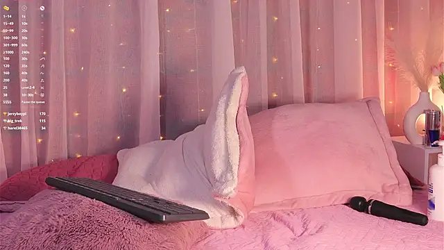 Abbie Jones 1 online show from 16, 9, 2025