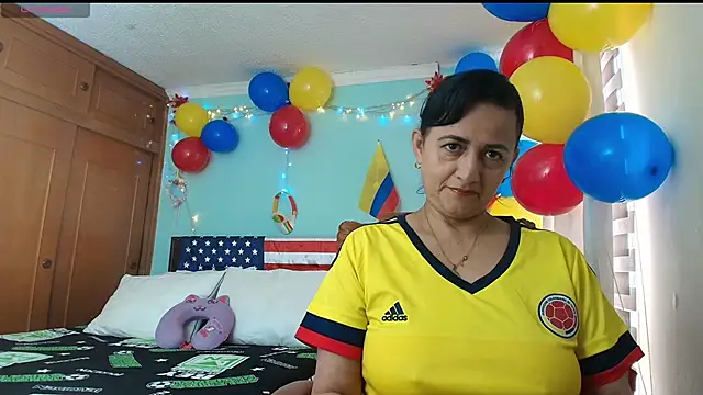 Snapshot of ISABEEL_SOFIA01 chatting on 17, 6, 2026 ISABEEL SOFIA01 online show from 17, 6, 2026