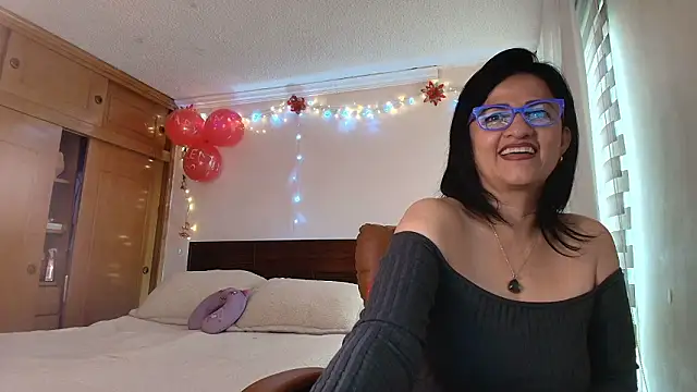 Snapshot of ISABEEL_SOFIA01 chatting on 19, 2, 2026 ISABEEL SOFIA01 online show from 19, 2, 2026