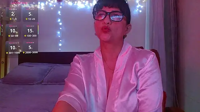 Snapshot of ISABEEL_SOFIA01 chatting on 8, 2, 2026 ISABEEL SOFIA01 online show from 8, 2, 2026