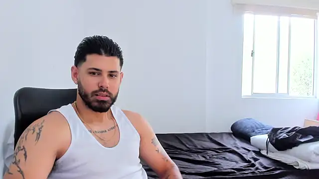 Justyn Torres online show from 2, 12, 2025