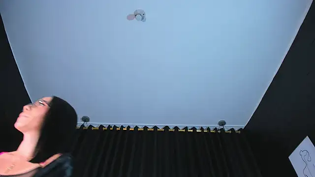 CelinayHanck online show from 2, 3, 2025