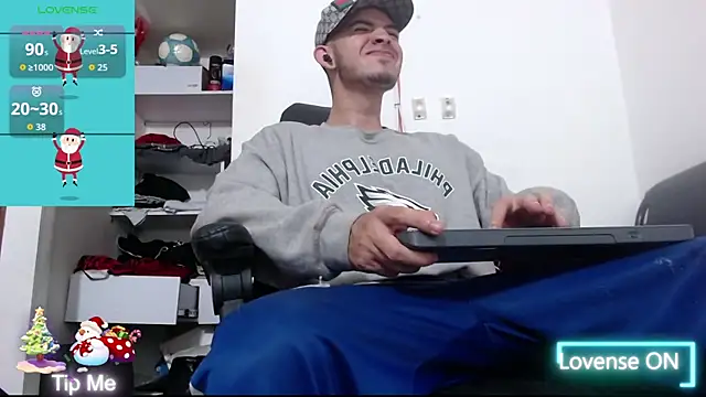 Snapshot of freestyle_blake1 chatting on 2, 12, 2025 freestyle blake1 online show from 2, 12, 2025