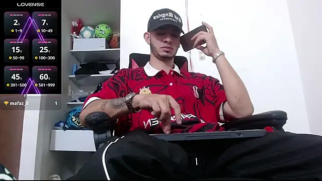 Snapshot of freestyle_blake1 chatting on 8, 9, 2025 freestyle blake1 online show from 8, 9, 2025