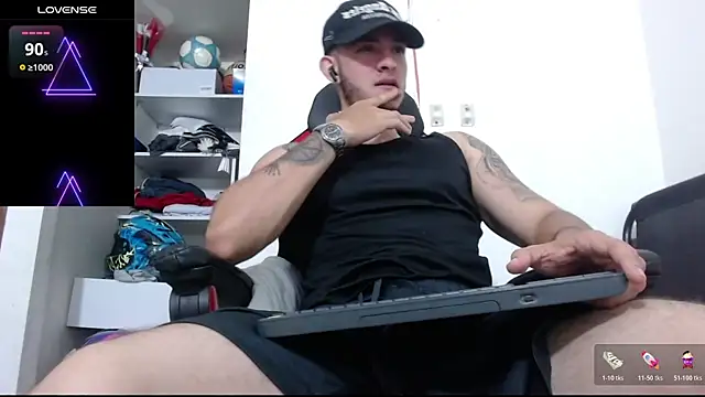 Snapshot of freestyle_blake1 chatting on 20, 10, 2025 freestyle blake1 online show from 20, 10, 2025