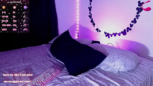 Snapshot of KLOE_MARTINS chatting on 27, 2, 2026 KLOE MARTINS online show from 27, 2, 2026