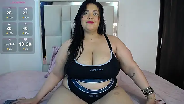 Snapshot of AmandaRousel chatting on 3, 3, 2025 AmandaRousel online show from 3, 3, 2025