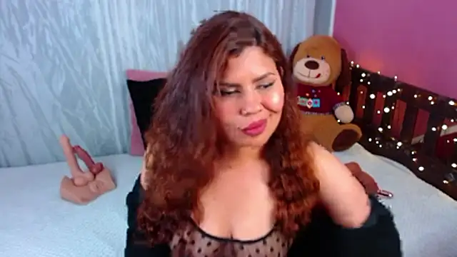 Snapshot of Queenamazon1 chatting on 16, 6, 2026 Queenamazon1 online show from 16, 6, 2026