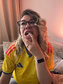 salomesweet13 online show from 17, 6, 2026