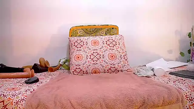 isabella-yumm online show from 3, 6, 2026