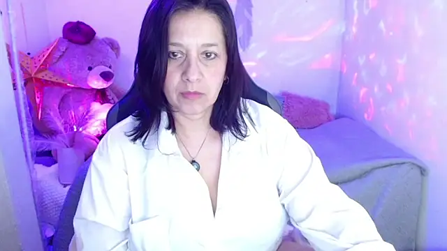 camilalatti online show from 23, 4, 2026