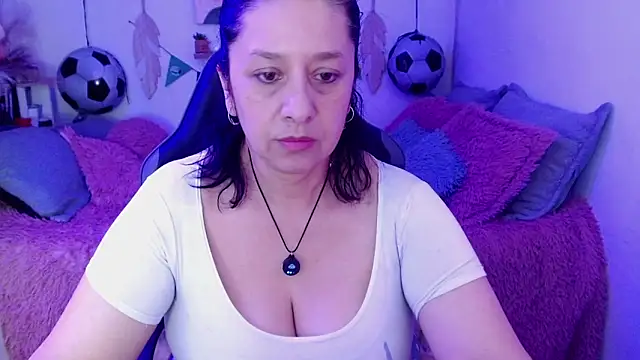 Snapshot of camilalatti chatting on 28, 6, 2026 camilalatti online show from 28, 6, 2026