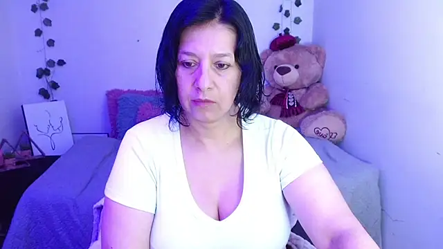 camilalatti online show from 23, 9, 2025