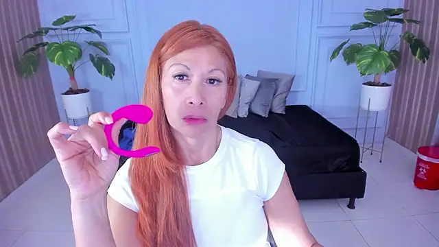 Snapshot of cintiagreyx chatting on 6, 3, 2026 cintiagreyx online show from 6, 3, 2026