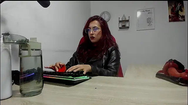 Scarlett Sen online show from 17, 2, 2025