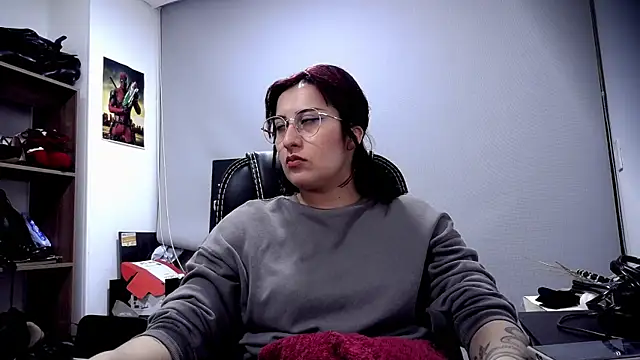 Scarlett Sen online show from 28, 4, 2026