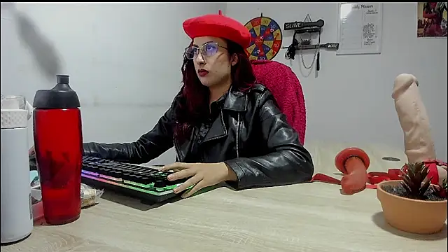 Scarlett Sen online show from 18, 3, 2025