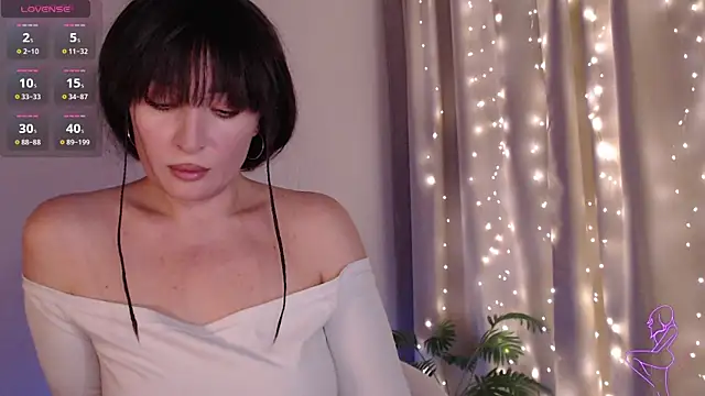 Snapshot of Zeeeme chatting on 8, 5, 2026 Zeeeme online show from 8, 5, 2026