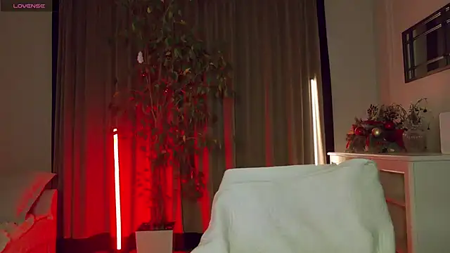 Your Nicolett online show from 11, 3, 2025