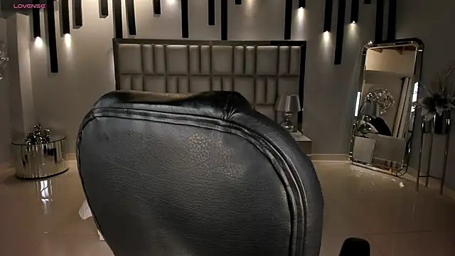 NickyLawson online show from 29, 11, 2025