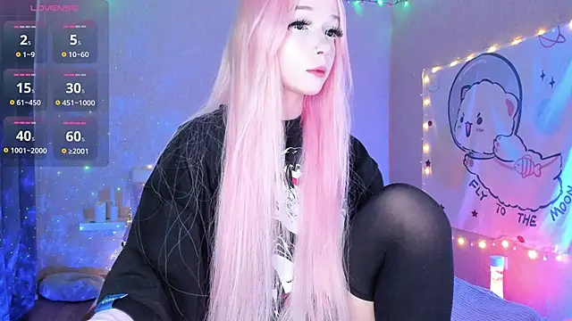 Misty Shadow online show from 4, 12, 2025