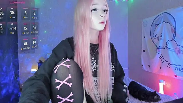 Misty Shadow online show from 15, 9, 2025